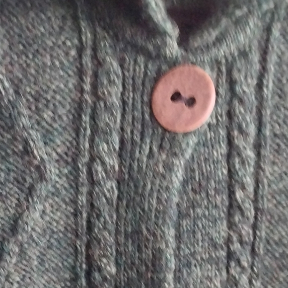 Carriagdonn Made In Ireland 100% Pure New Wool Green Cable Knit Cardigan - Picture 6 of 7